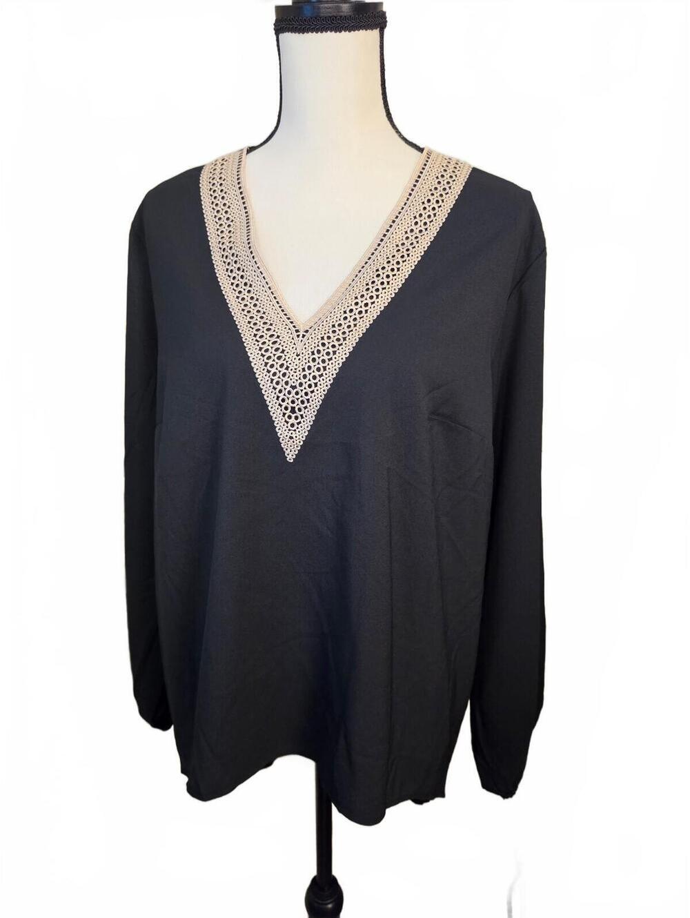 Shein Curve Black V-Neck Long Sleeve Blouse with Beige Crochet Trim, Size 2XL